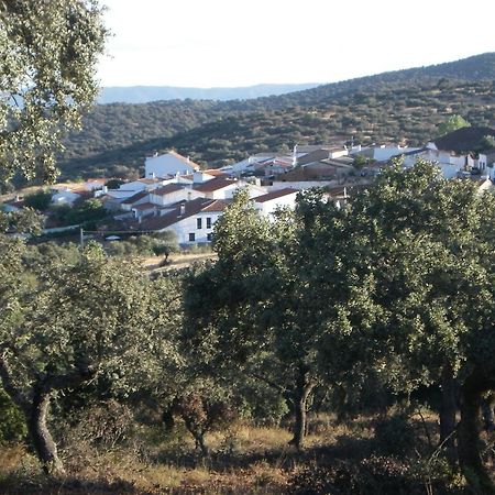 Casa Rural EL Trillo Hostal El Alcornocal Exterior foto